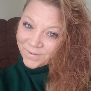 Meet your Posher, Connie